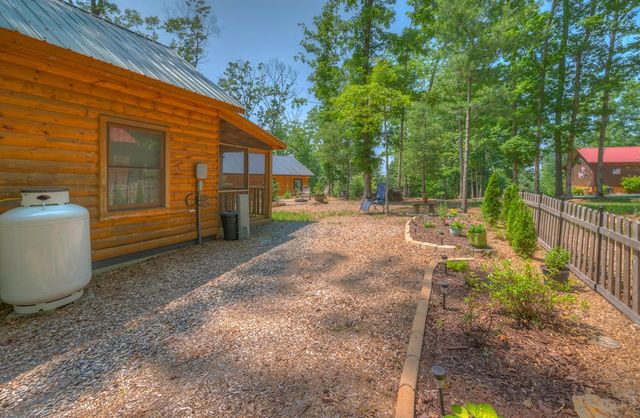 15 June Marie Lane, Murphy, NC 28906