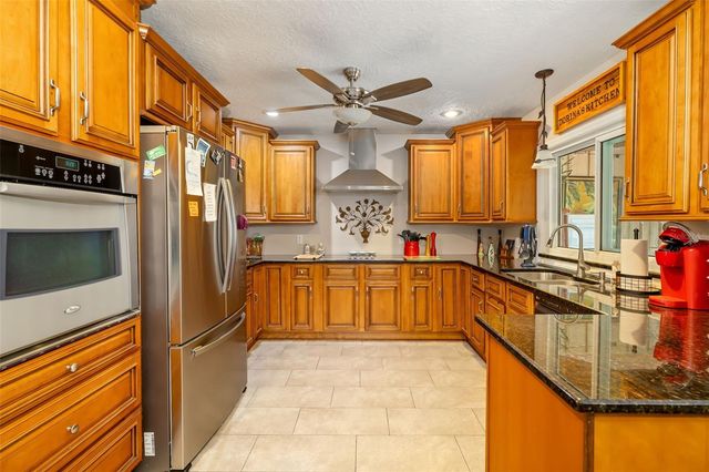 1207 78TH STREET NW, Bradenton, FL 34209