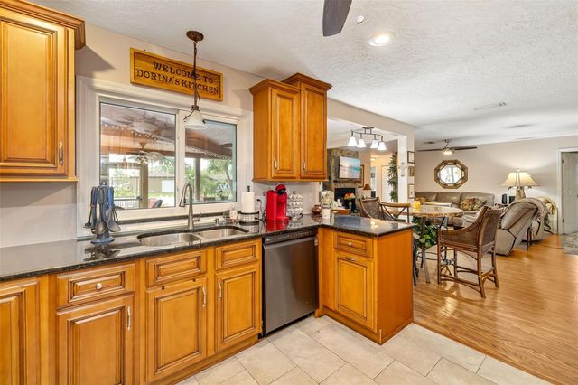 1207 78TH STREET NW, Bradenton, FL 34209