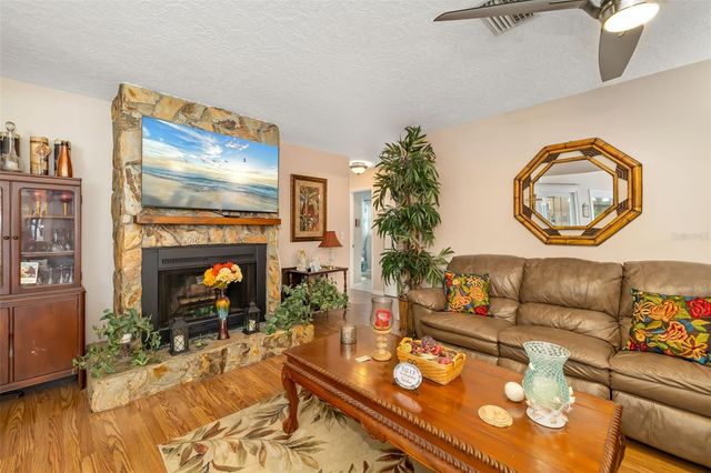 1207 78TH STREET NW, Bradenton, FL 34209