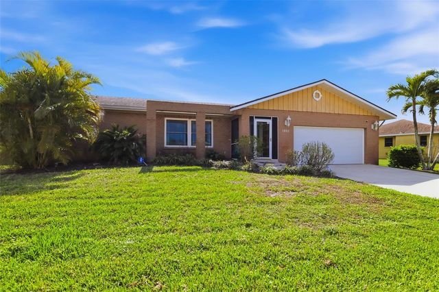 1207 78TH STREET NW, Bradenton, FL 34209