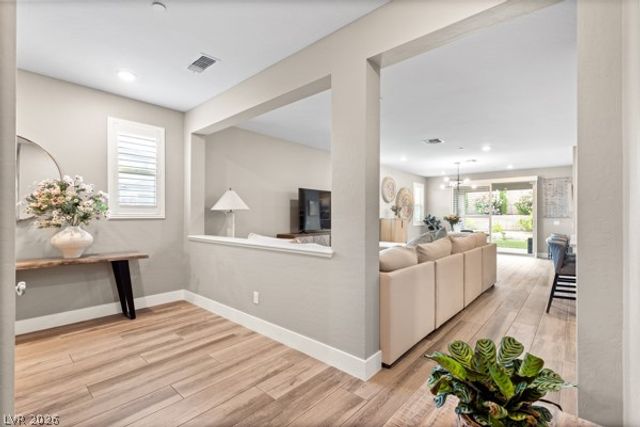 373 Coastal Redwood Street, Las Vegas, NV 89138