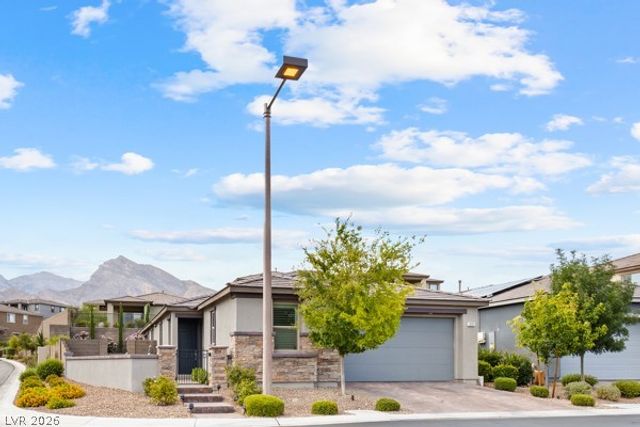 373 Coastal Redwood Street, Las Vegas, NV 89138