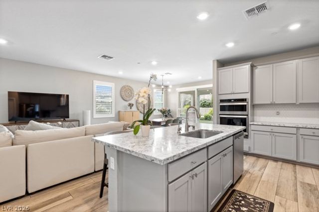373 Coastal Redwood Street, Las Vegas, NV 89138