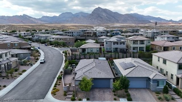 373 Coastal Redwood Street, Las Vegas, NV 89138