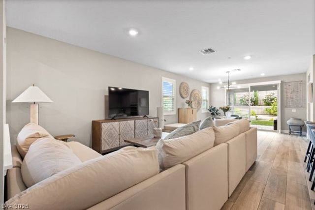 373 Coastal Redwood Street, Las Vegas, NV 89138