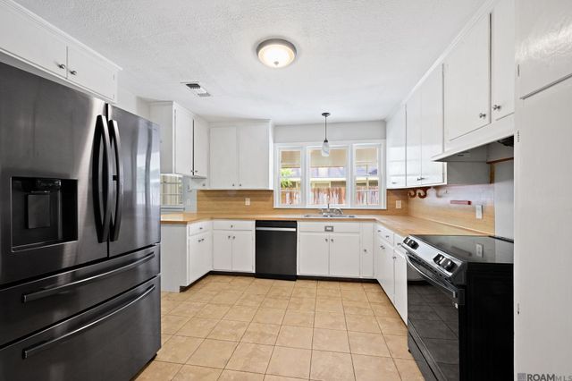 234 Cloud Dr, Baton Rouge, LA 70806