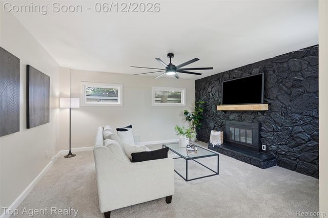 23040 Shiell Street, Clinton Charter Township, MI 48035