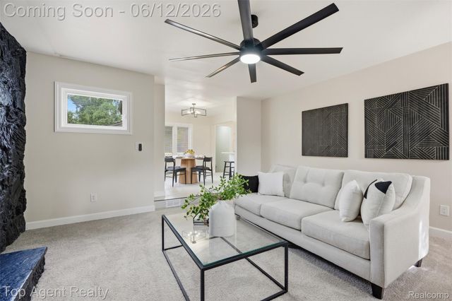 23040 Shiell Street, Clinton Charter Township, MI 48035