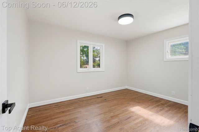 23040 Shiell Street, Clinton Charter Township, MI 48035