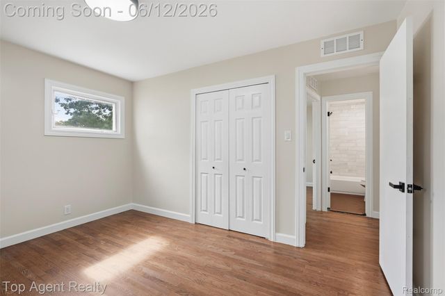 23040 Shiell Street, Clinton Charter Township, MI 48035