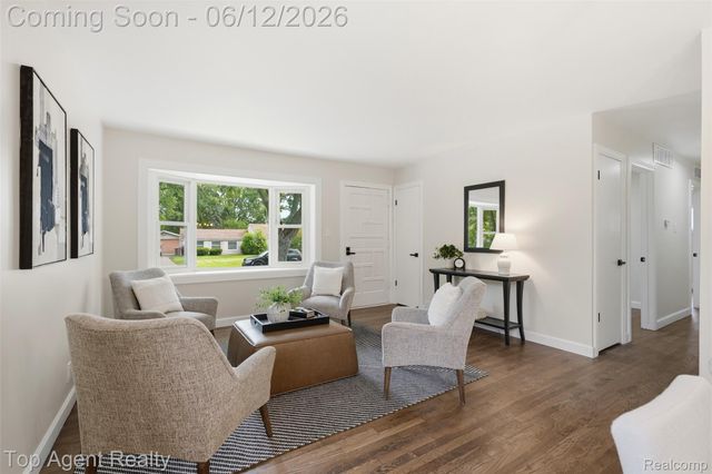 23040 Shiell Street, Clinton Charter Township, MI 48035