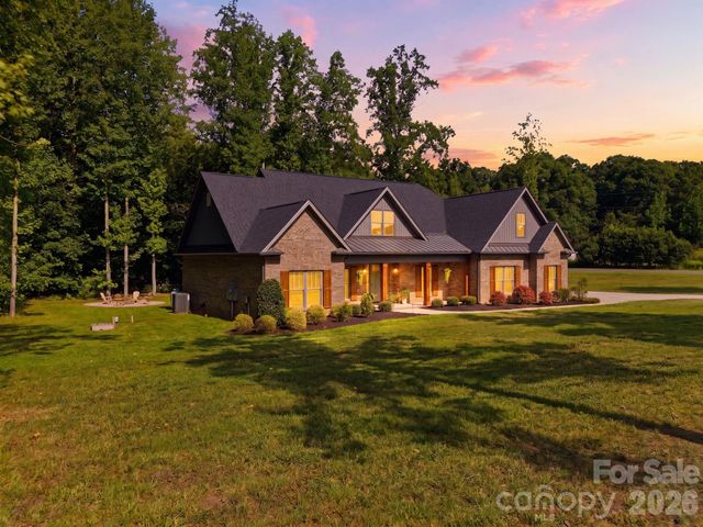 200 Barra Drive, Waxhaw, NC 28173