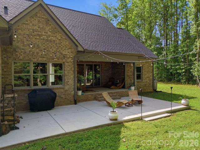 200 Barra Drive, Waxhaw, NC 28173
