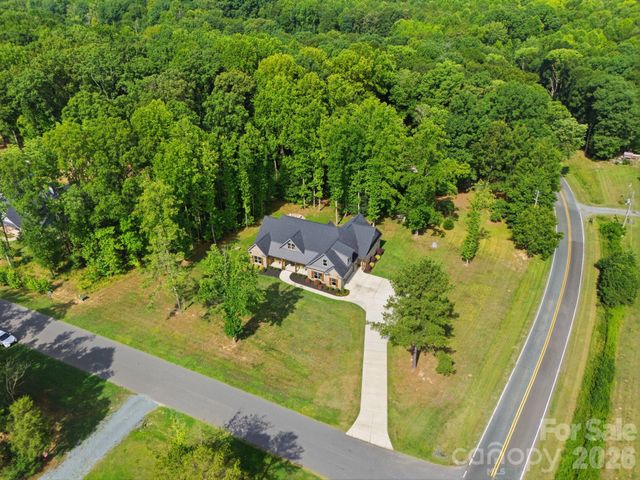 200 Barra Drive, Waxhaw, NC 28173