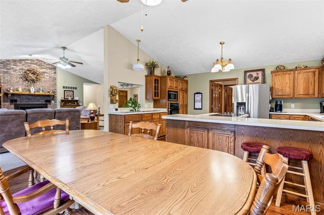 18 Winchester Road, Farmington, MO 63640