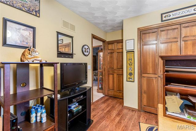 18 Winchester Road, Farmington, MO 63640