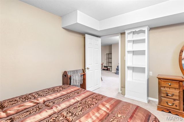 18 Winchester Road, Farmington, MO 63640