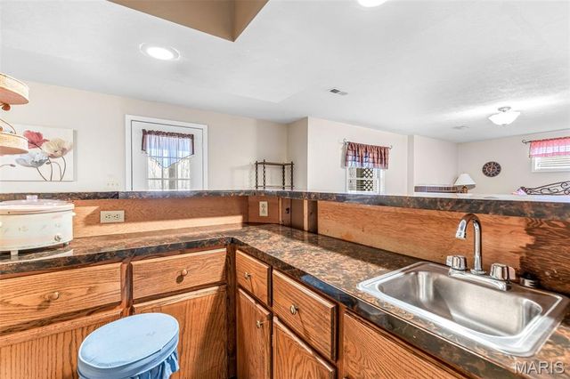 18 Winchester Road, Farmington, MO 63640