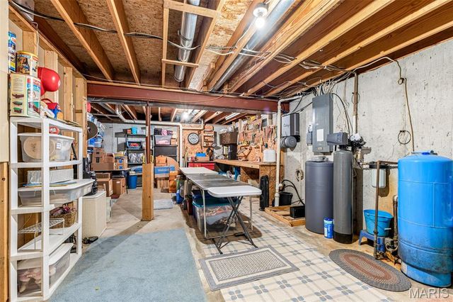 18 Winchester Road, Farmington, MO 63640