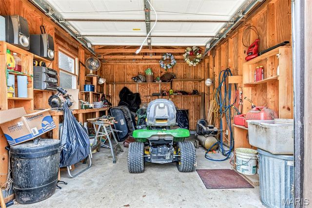 18 Winchester Road, Farmington, MO 63640