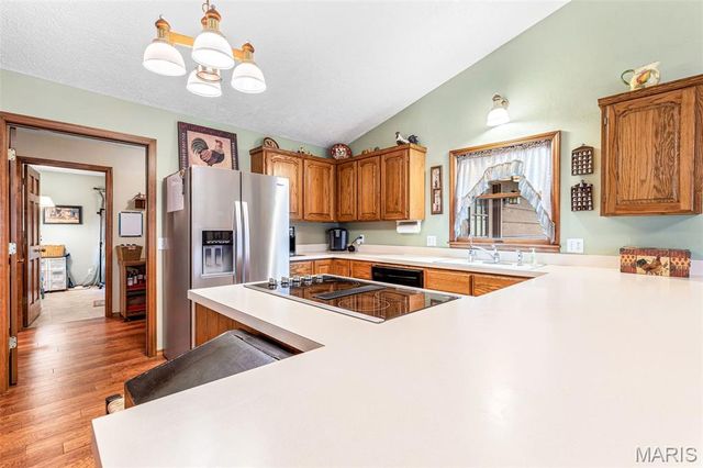 18 Winchester Road, Farmington, MO 63640