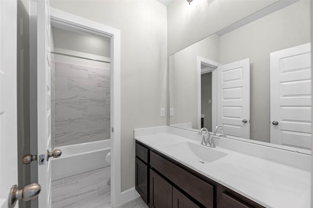 4522 Valeria Cottage Drive, Fulshear, TX 77441