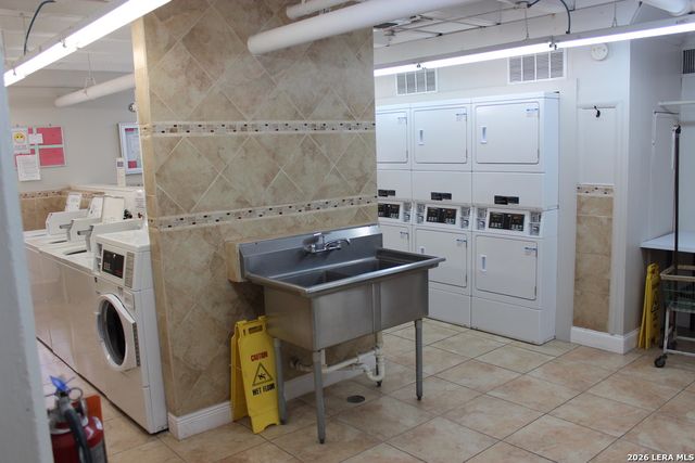 8401 N New Braunfels Ave Apt 348A, San Antonio, TX 78209