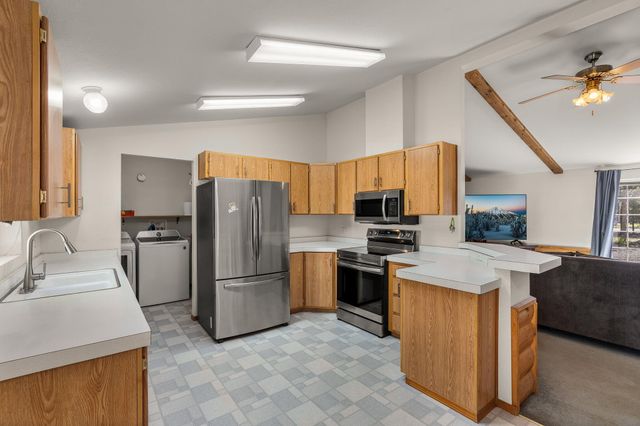 52315 Stearns Road, La Pine, OR 97739