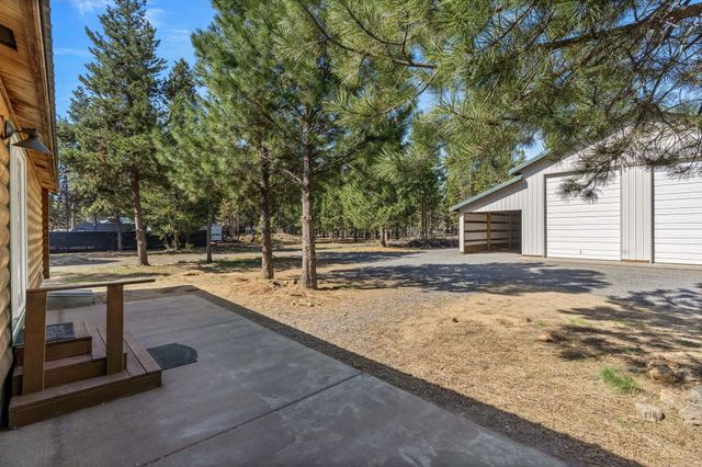 52315 Stearns Road, La Pine, OR 97739