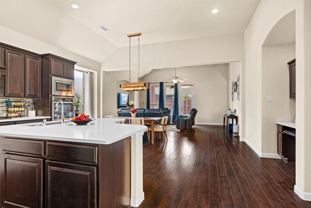 920 Goldenmist Drive, Little Elm, TX 75068