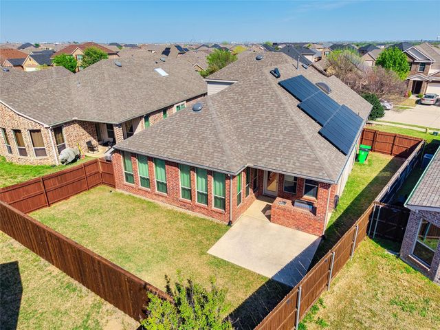 920 Goldenmist Drive, Little Elm, TX 75068