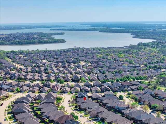 920 Goldenmist Drive, Little Elm, TX 75068