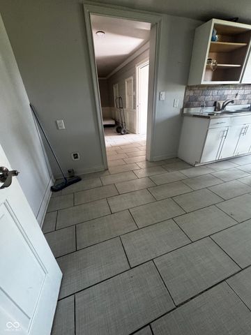 1219 S Tibbs Avenue, Indianapolis, IN 46241