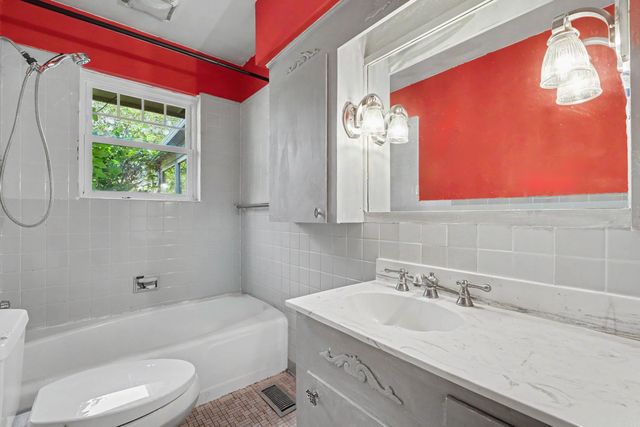 5000 Arlington, North Little Rock, AR 72116