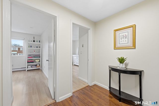 8 Barnstable Lane, Stamford, CT 06907