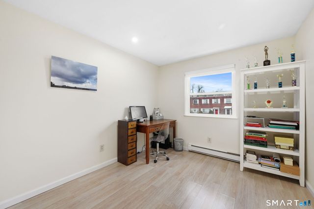 8 Barnstable Lane, Stamford, CT 06907