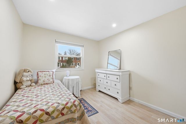 8 Barnstable Lane, Stamford, CT 06907