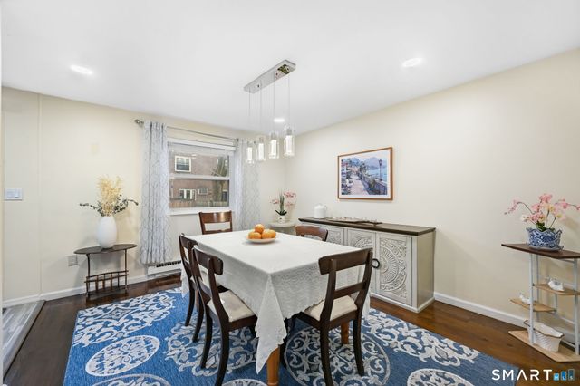 8 Barnstable Lane, Stamford, CT 06907