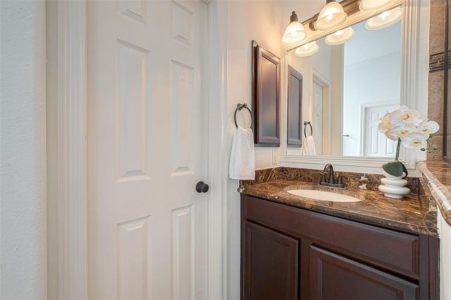 12919 Southern Ridge Drive, Pearland, TX 77584