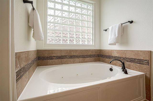 12919 Southern Ridge Drive, Pearland, TX 77584