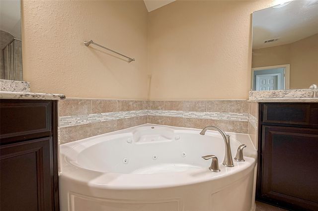12919 Southern Ridge Drive, Pearland, TX 77584