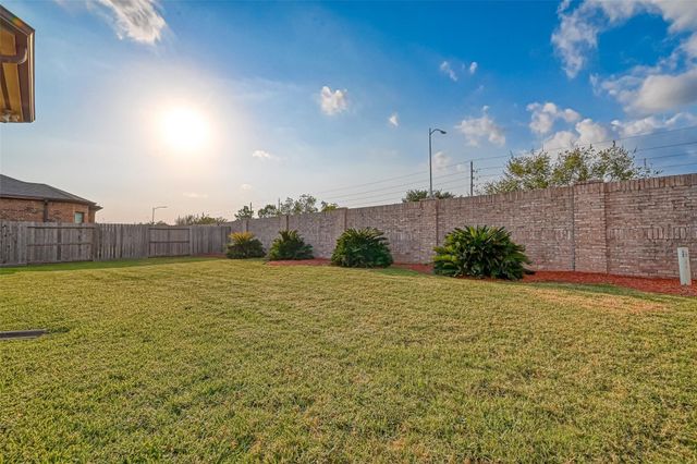12919 Southern Ridge Drive, Pearland, TX 77584