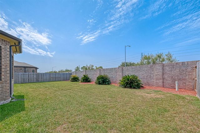 12919 Southern Ridge Drive, Pearland, TX 77584