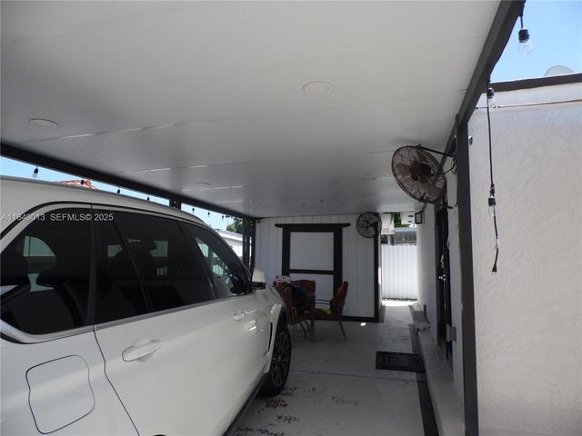 1695 W 6th Avenue, Hialeah, FL 33010