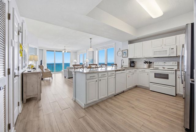 8577 Gulf Boulevard 805, Navarre, FL 32566