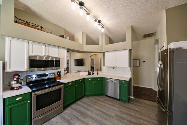 4517 WILD PLUM LANE, Lutz, FL 33558