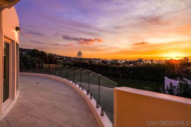 8308 Calle Del Cielo, La Jolla, CA 92037