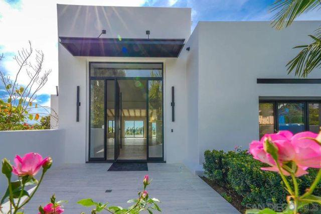 8308 Calle Del Cielo, La Jolla, CA 92037