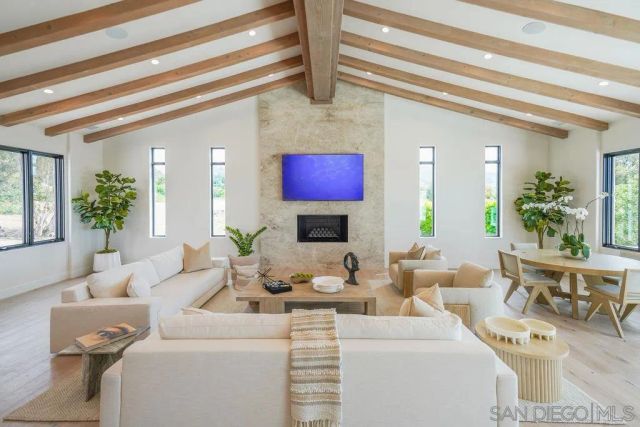 8308 Calle Del Cielo, La Jolla, CA 92037